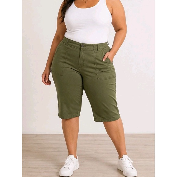 Terra & Sky Pants - Terra & Sky Womens Utility Cargo Bermuda Shorts 24W Olive Green Plus Casual